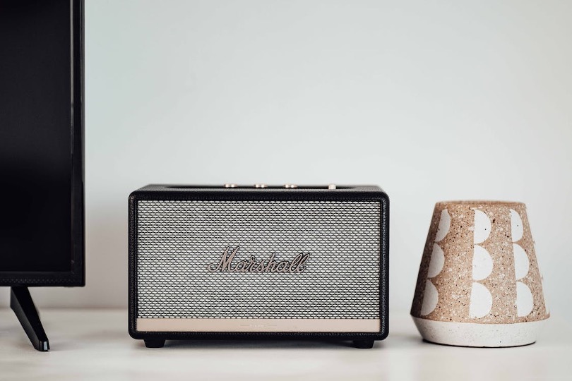 MARSHALL STANMORE 3 VS MARSHALL STANMORE 2  HEAD TO HEAD SPECS & FEATURES  COMPARISON 